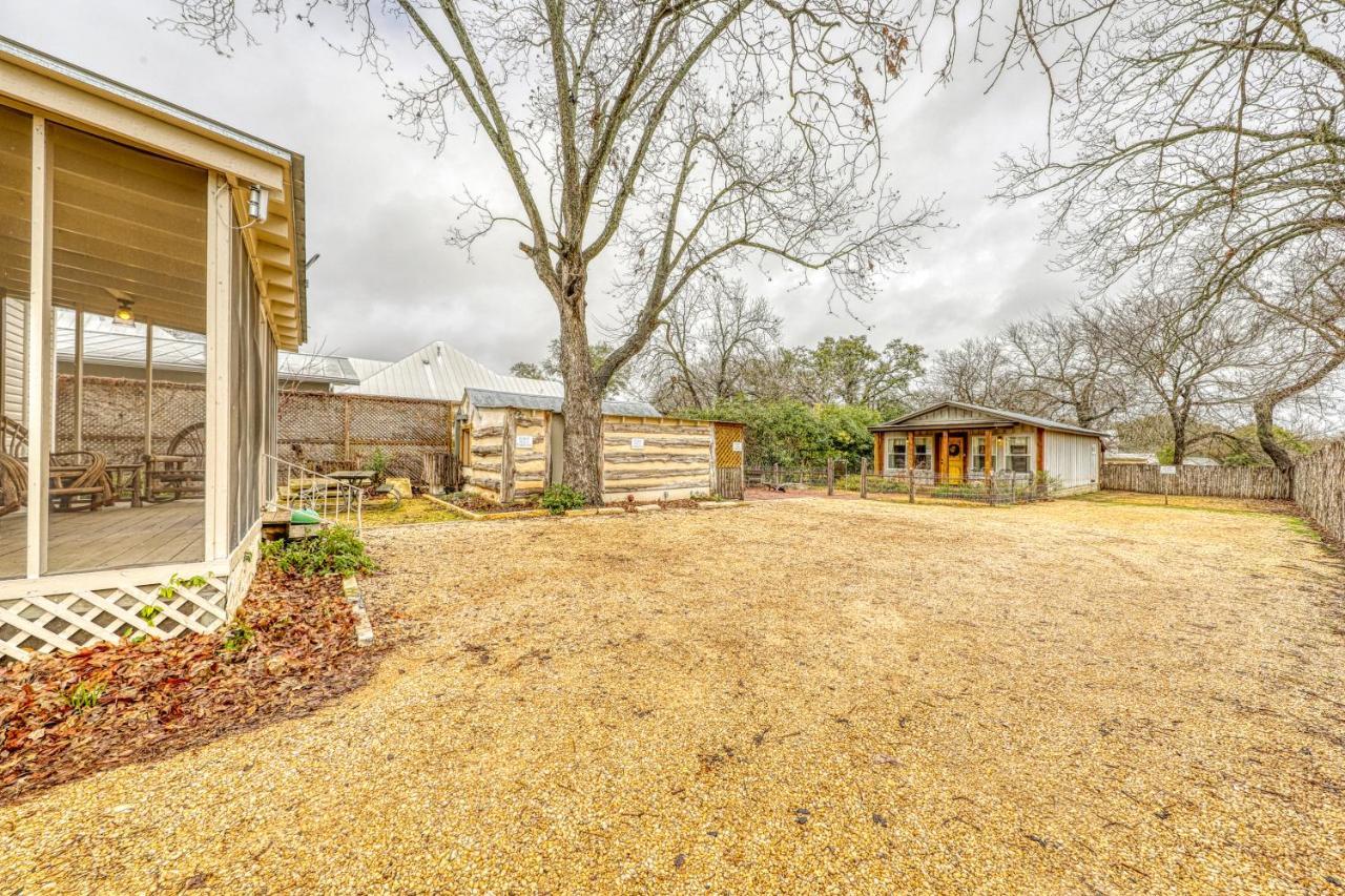 The Cabin @ Durst Haus Fredericksburg Exterior photo